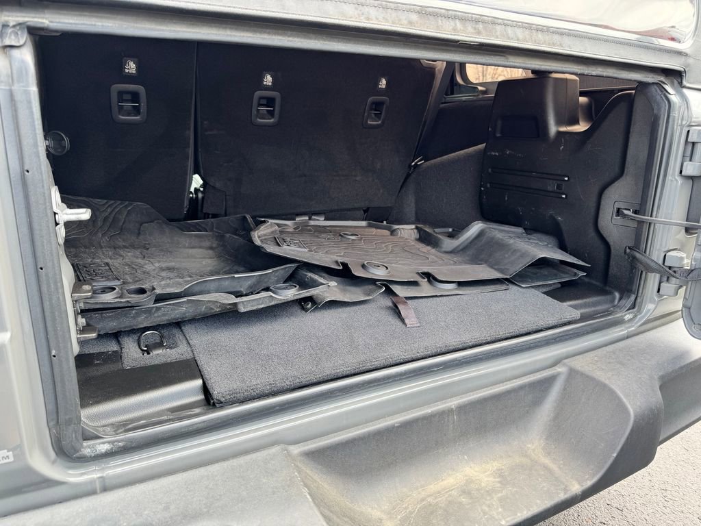 Used 2021 Jeep Wrangler Unlimited Sport image 14