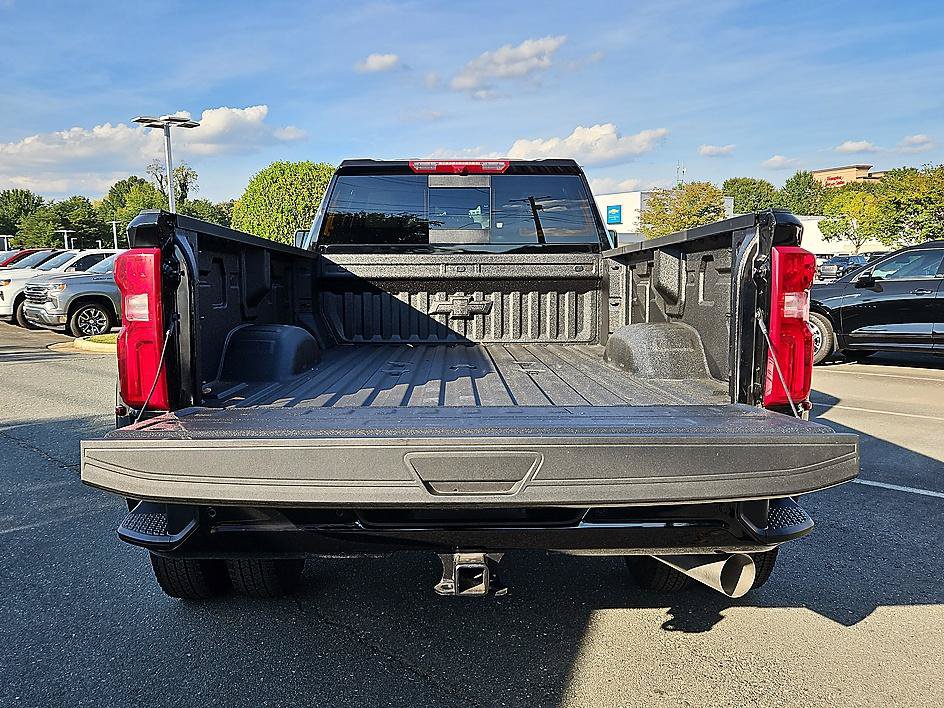 New 2026 Chevrolet Silverado 3500 High Country AWD/4WD image 5