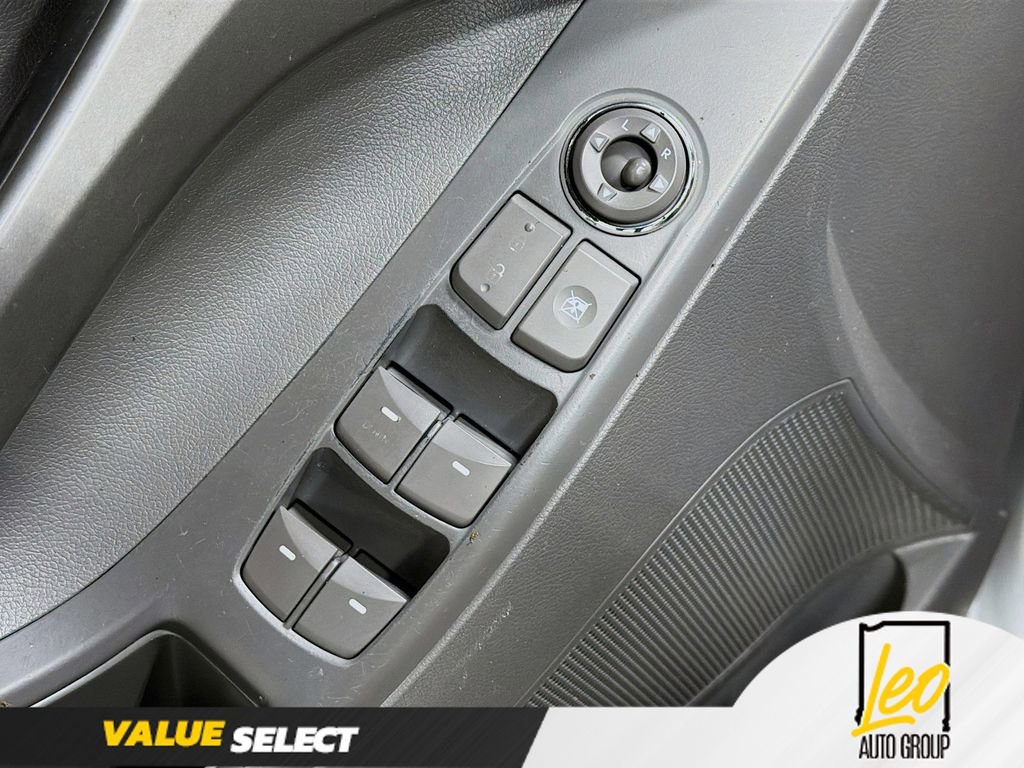 Used 2013 Hyundai Elantra GLS image 16