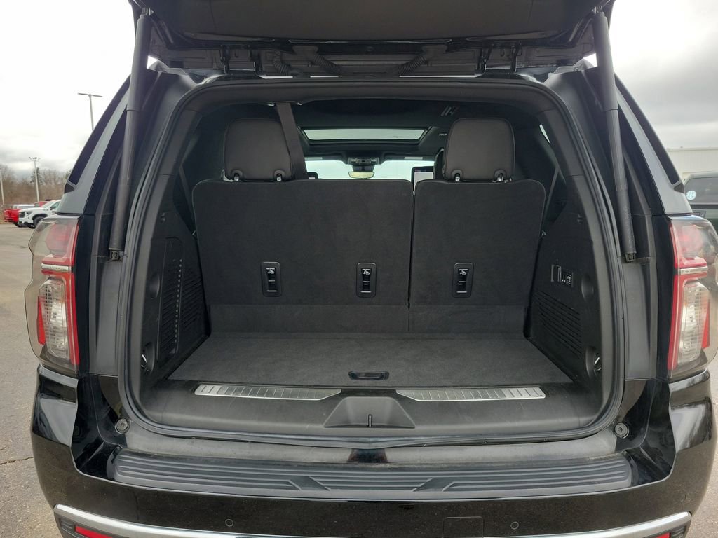 Used 2023 Chevrolet Tahoe Premier w/ Advanced Technology Package image 39