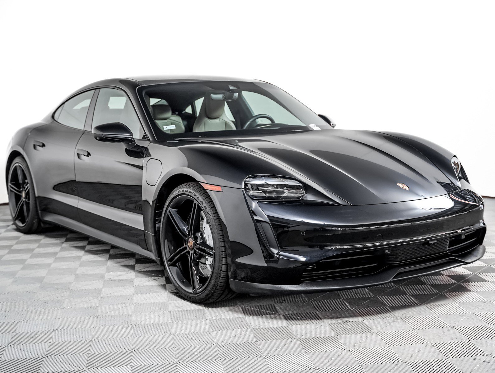 Certified 2021 Porsche Taycan 4S AWD/4WD image 8