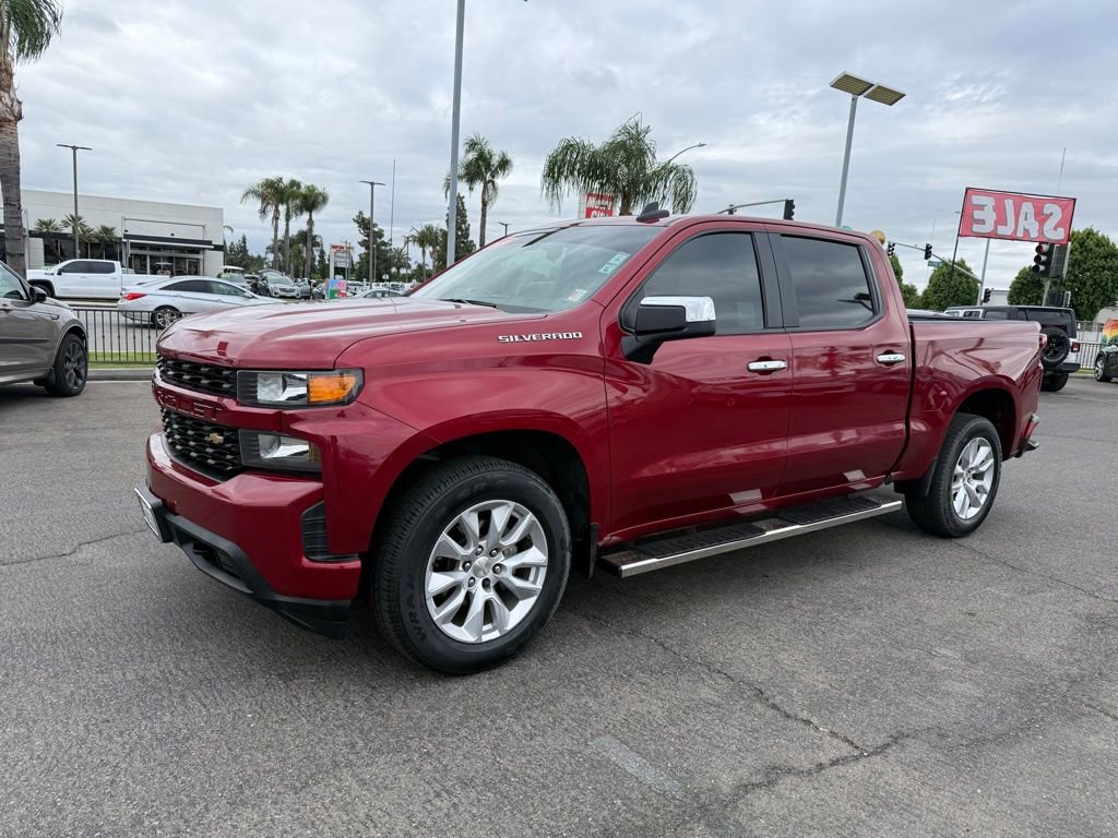 Used 2020 Chevrolet Silverado 1500 Custom w/ Custom Value Package image 3