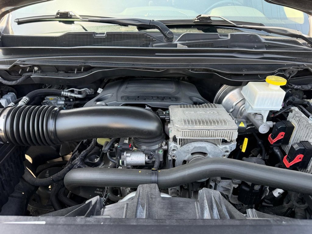 Used 2020 RAM 1500 Big Horn AWD/4WD image 14