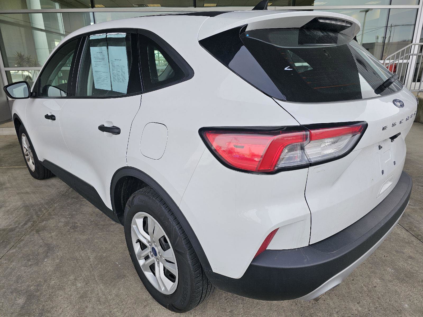 Used 2022 Ford Escape S image 3