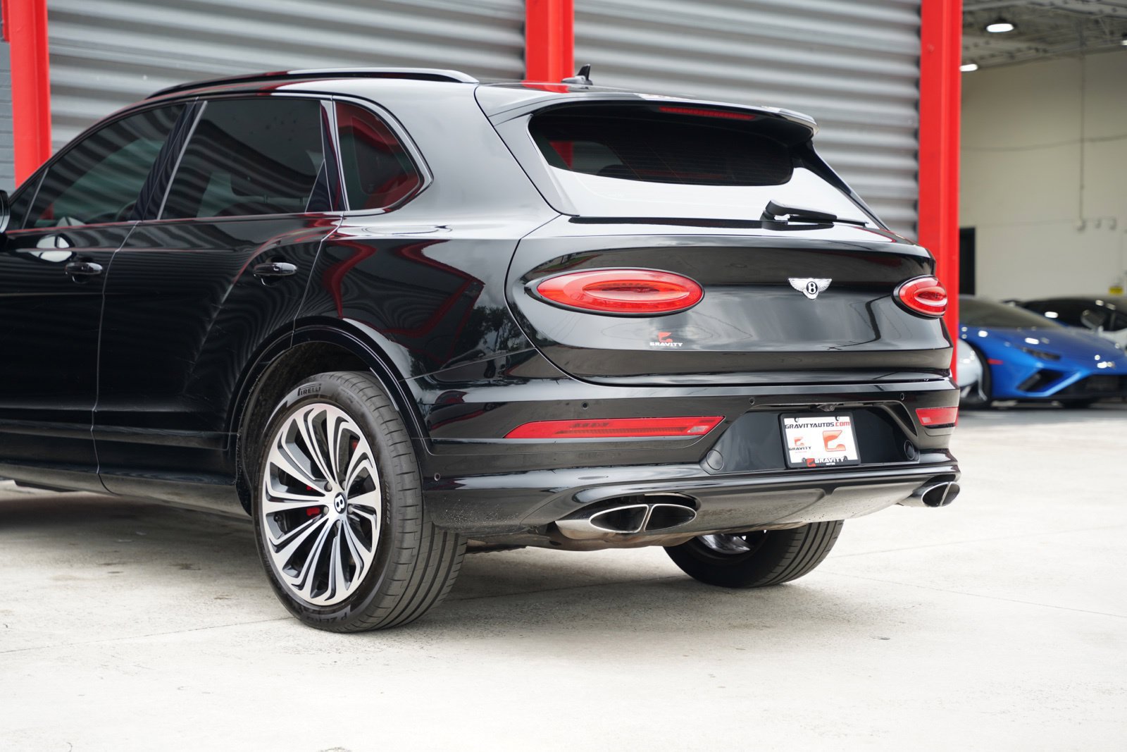 Used 2021 Bentley Bentayga AWD/4WD image 16