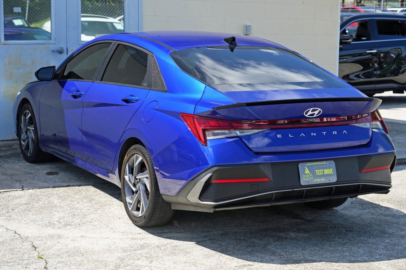Used 2025 Hyundai Elantra SEL FWD image 46
