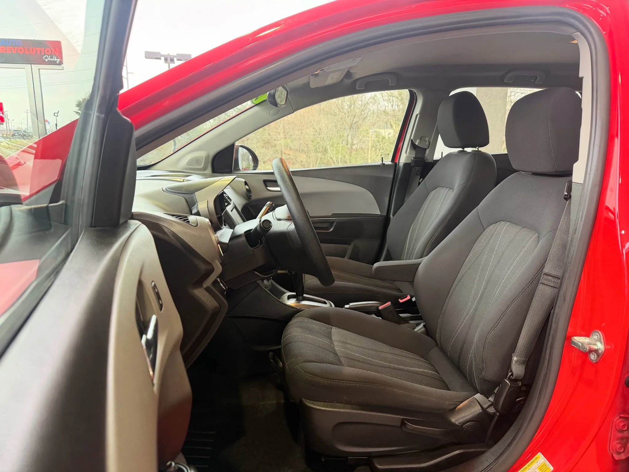 Used 2014 Chevrolet Sonic LT image 8