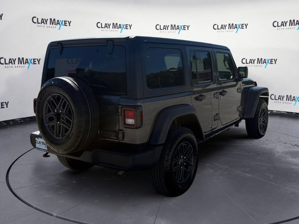 Used 2025 Jeep Wrangler Unlimited Sport AWD/4WD image 5