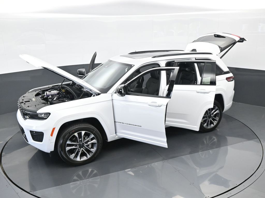 Used 2024 Jeep Grand Cherokee Overland w/ Luxury Tech Group IV image 59