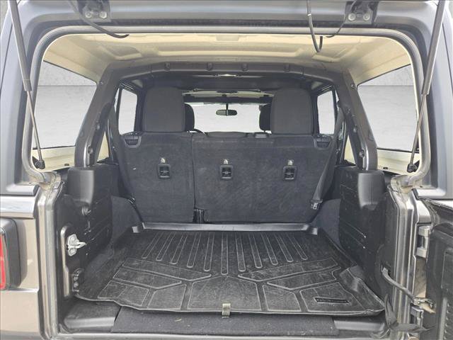 Used 2018 Jeep Wrangler Unlimited Sport S AWD/4WD image 6