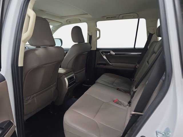 Used 2021 Lexus GX 460 Premium w/ Premium Package image 12
