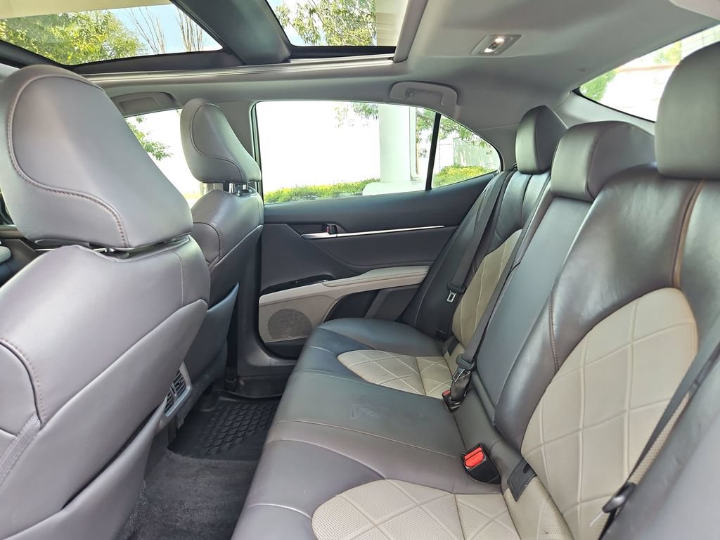 Used 2018 Toyota Camry XLE w/ Audio Package FWD image 30