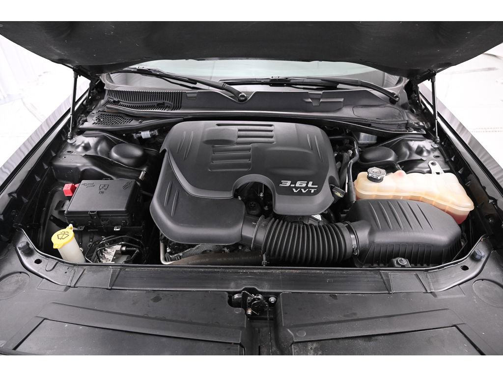 Used 2019 Dodge Challenger SXT w/ Blacktop Package image 34