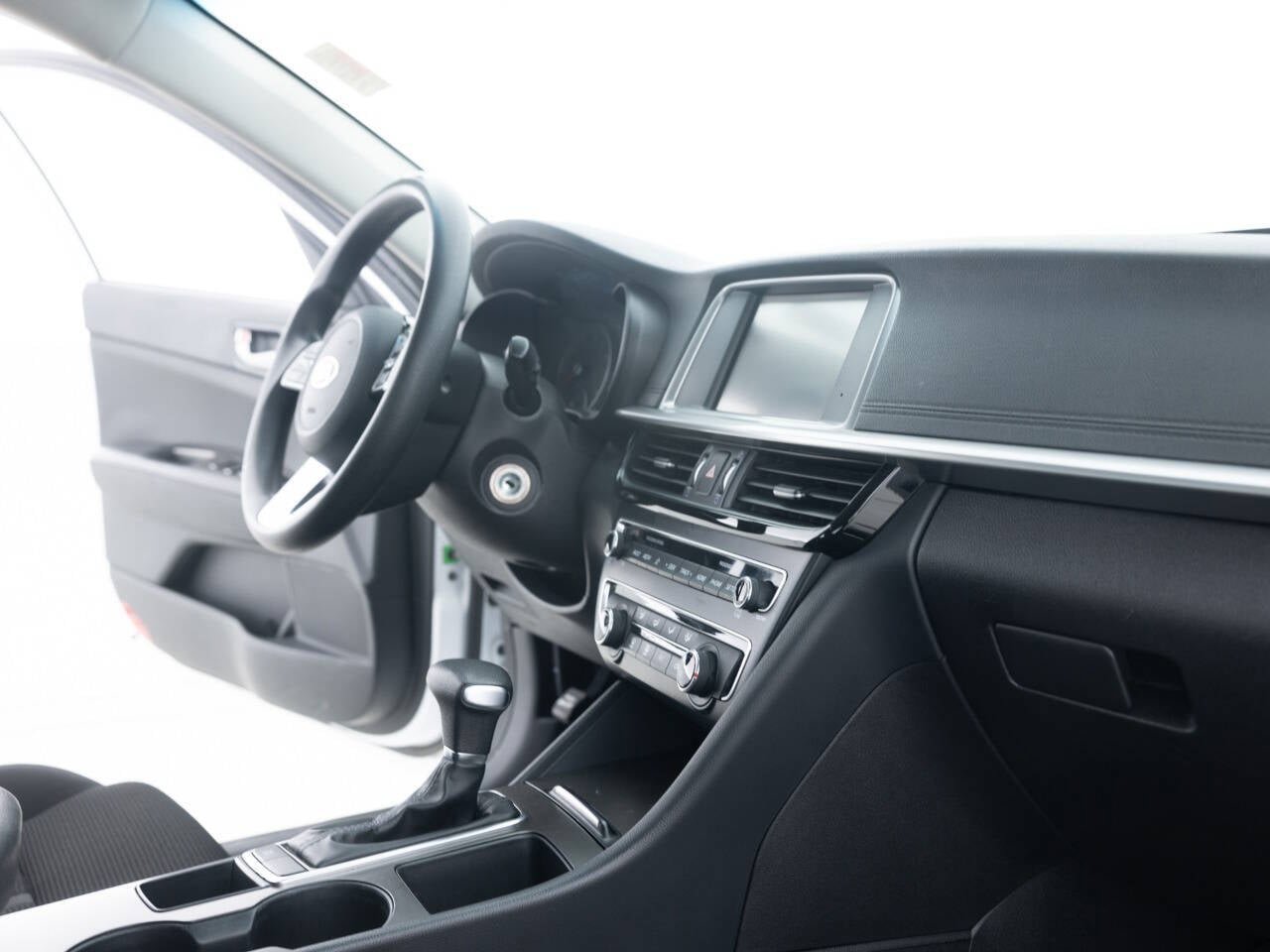 Used 2020 Kia Optima LX FWD image 27