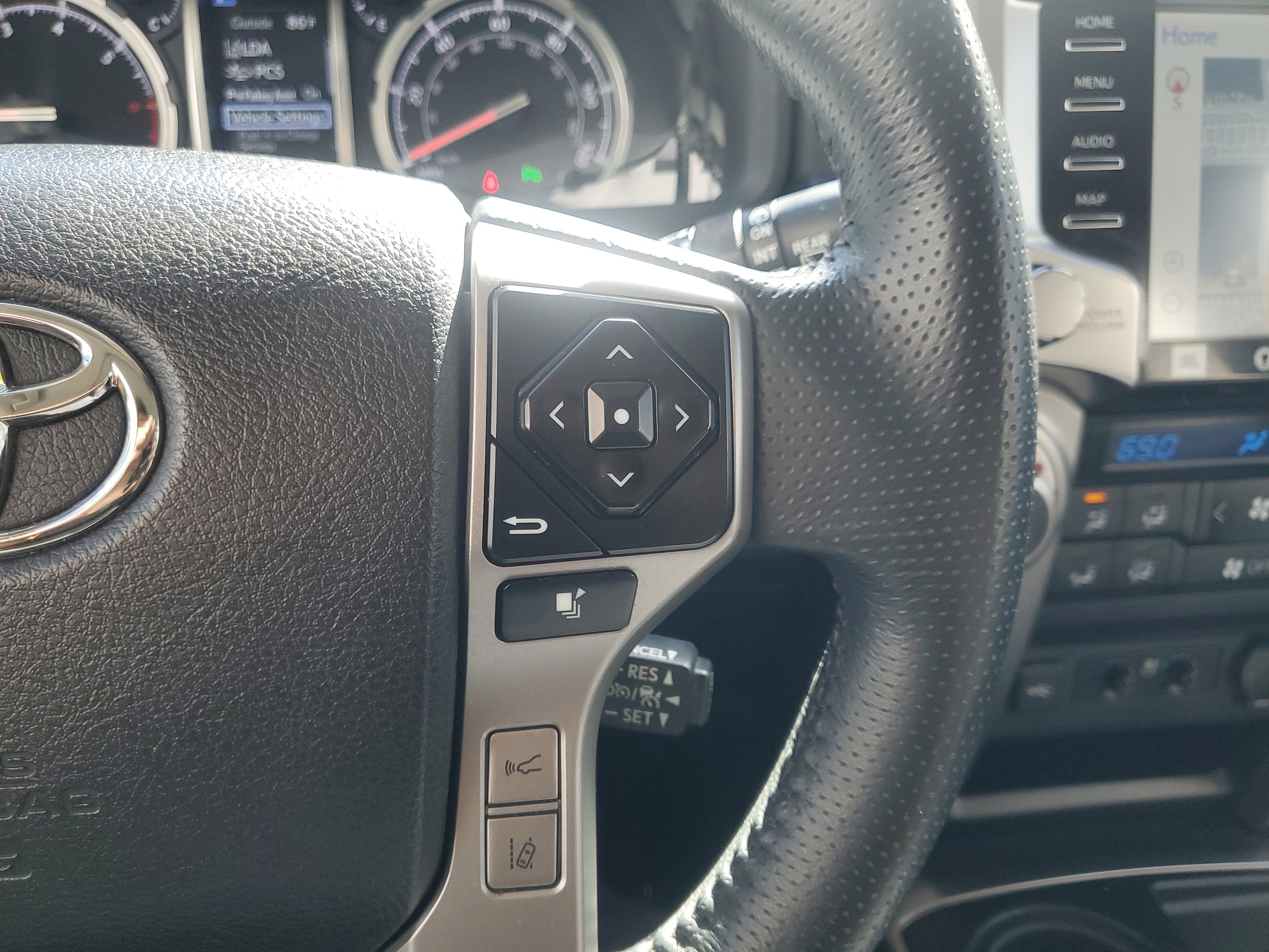 Used 2020 Toyota 4Runner Limited image 23