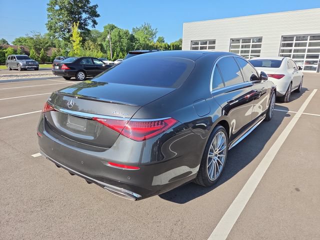 Used 2021 Mercedes-Benz S 580 4MATIC Sedan image 3