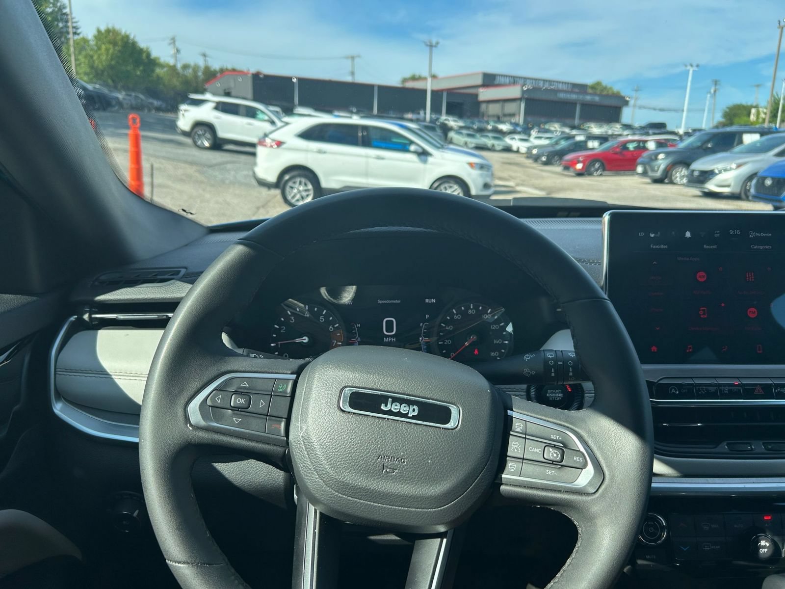 Used 2025 Jeep Compass Limited AWD/4WD image 28