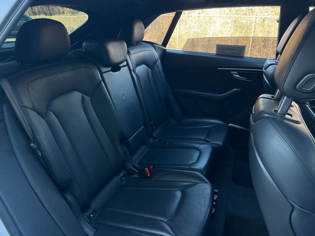 Used 2020 Audi Q8 Prestige image 31