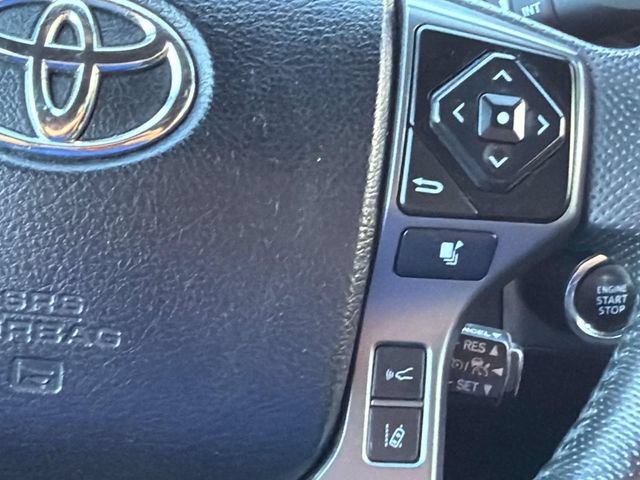 Used 2022 Toyota Tacoma TRD Sport AWD/4WD image 12
