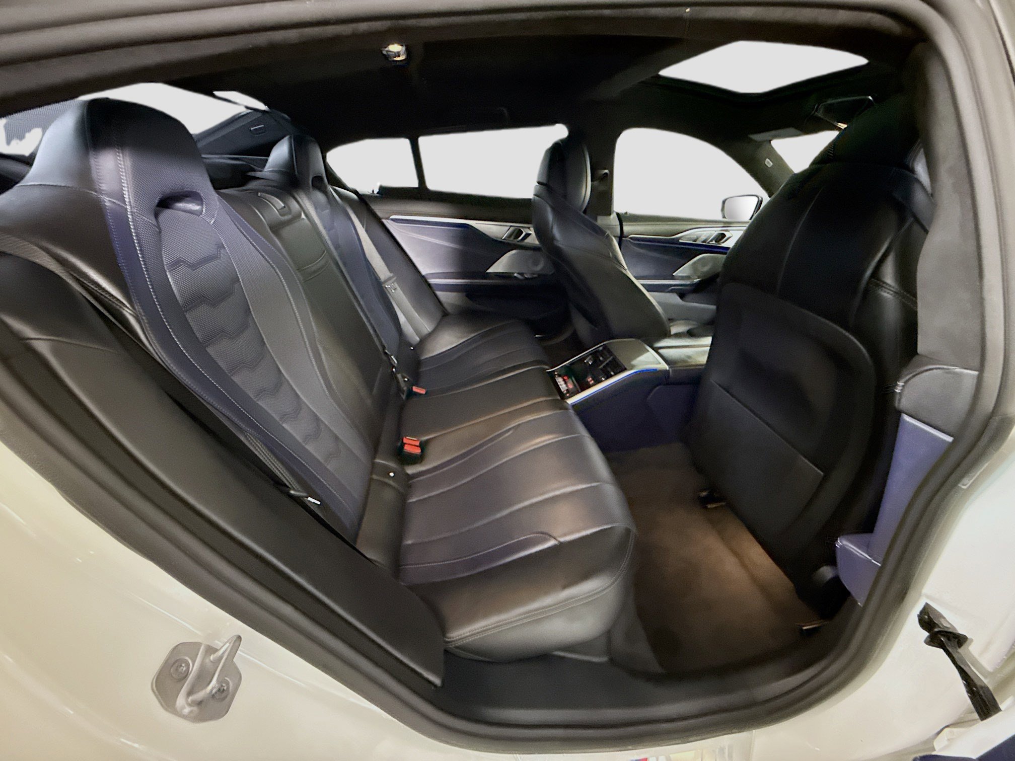 Used 2023 BMW 840i Gran Coupe w/ Comfort Seating Package image 27