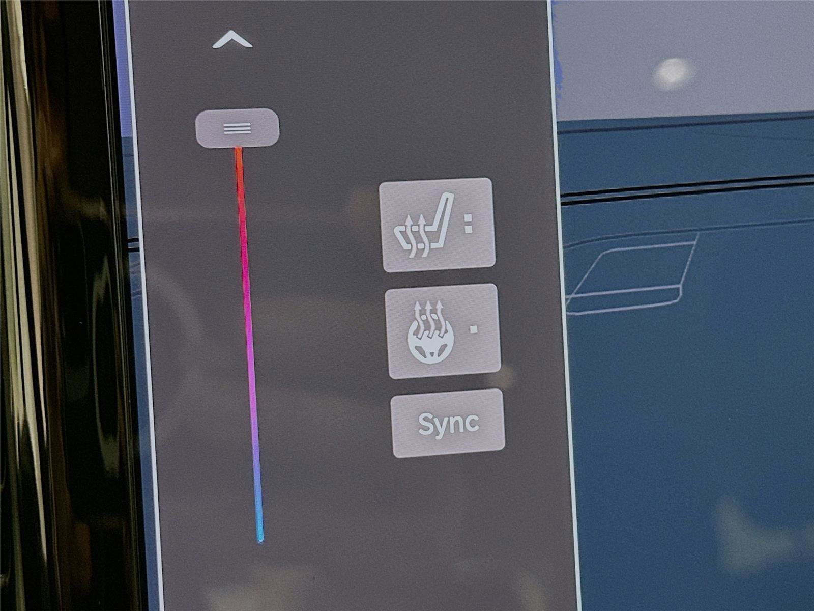 Used 2024 Chrysler Pacifica Select image 16