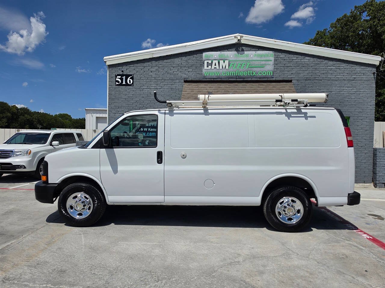 Used 2012 Chevrolet Express 2500 w/ Cold Climate Package RWD image 16