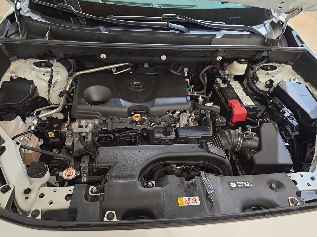 Used 2021 Toyota RAV4 Limited image 18