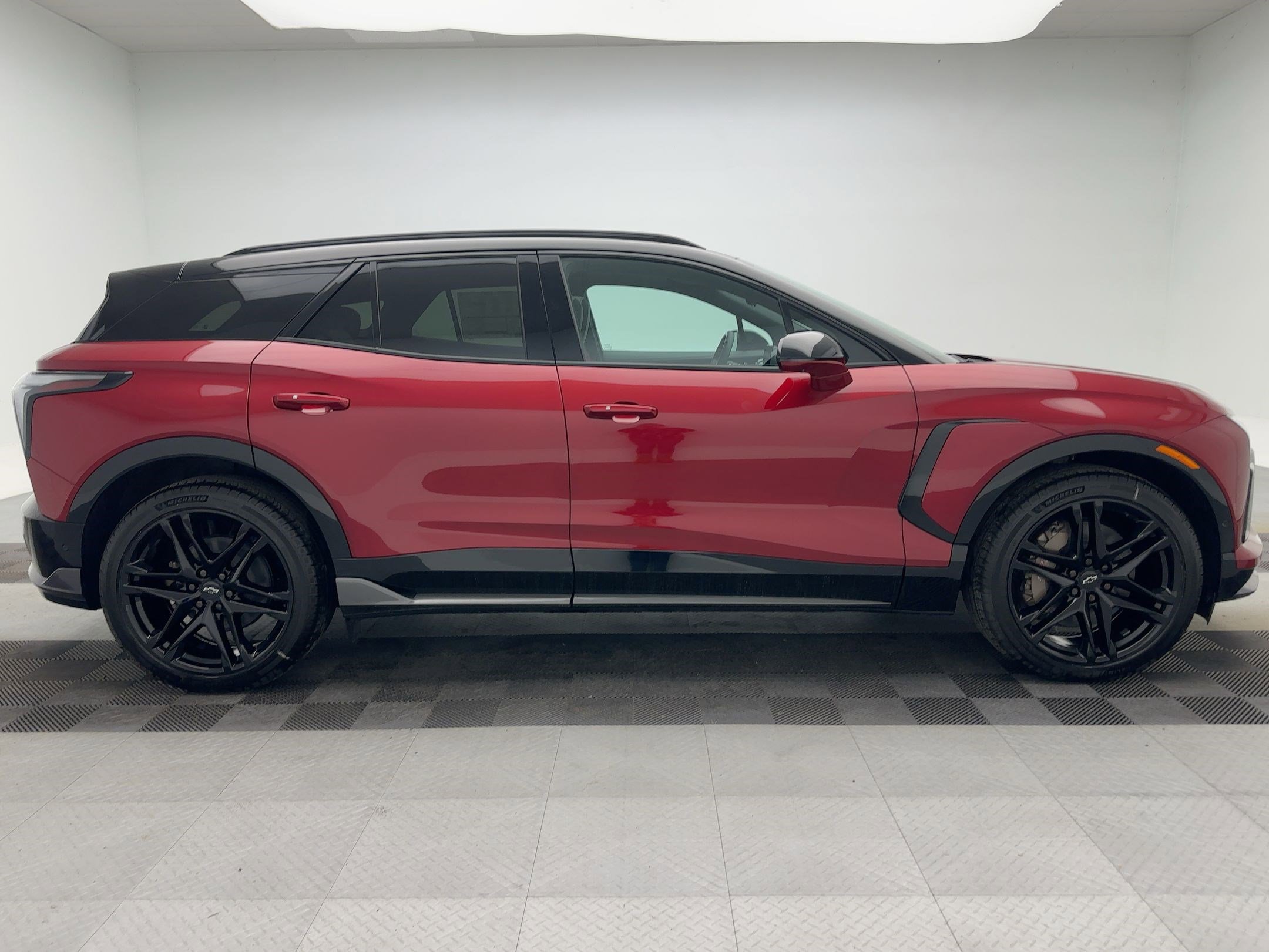 New 2026 Chevrolet Blazer EV SS w/ LPO, Blackout Package image 8