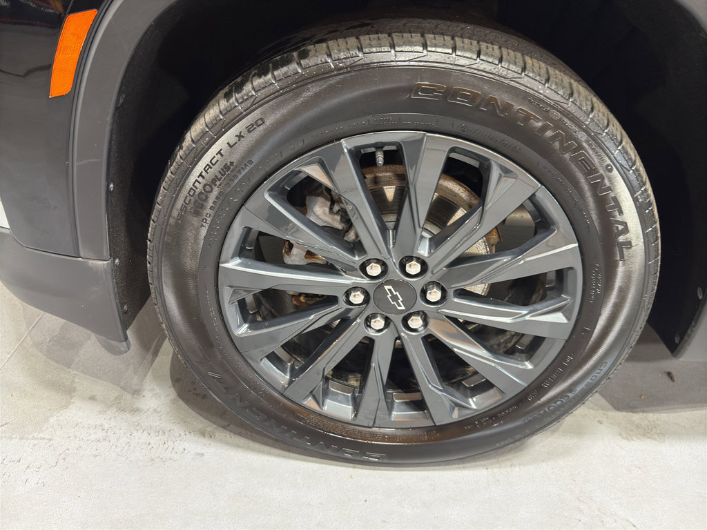 Used 2024 Chevrolet Traverse RS w/ LPO, Floor Liner Package AWD/4WD image 9