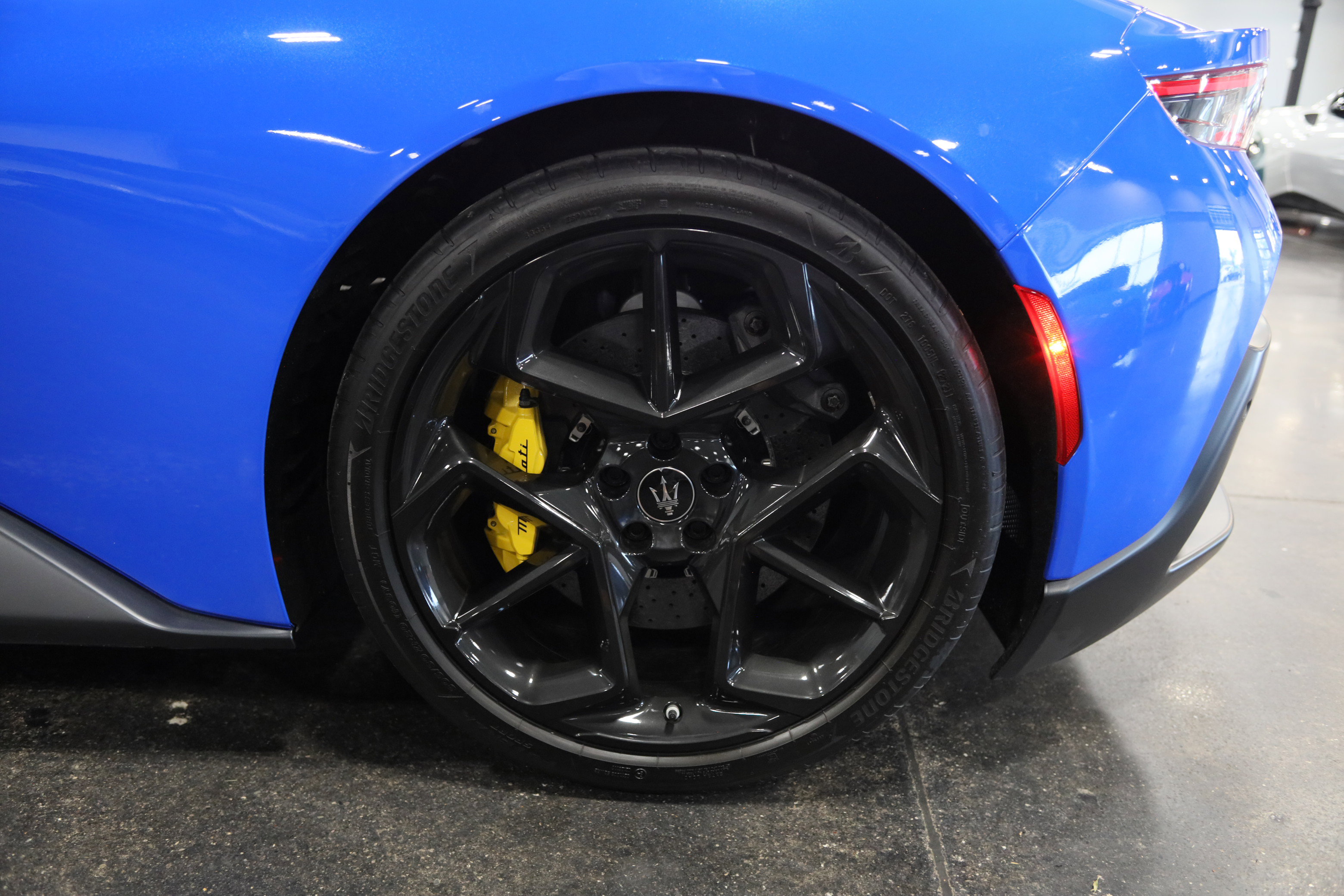 Used 2022 Maserati MC20 Coupe RWD image 12