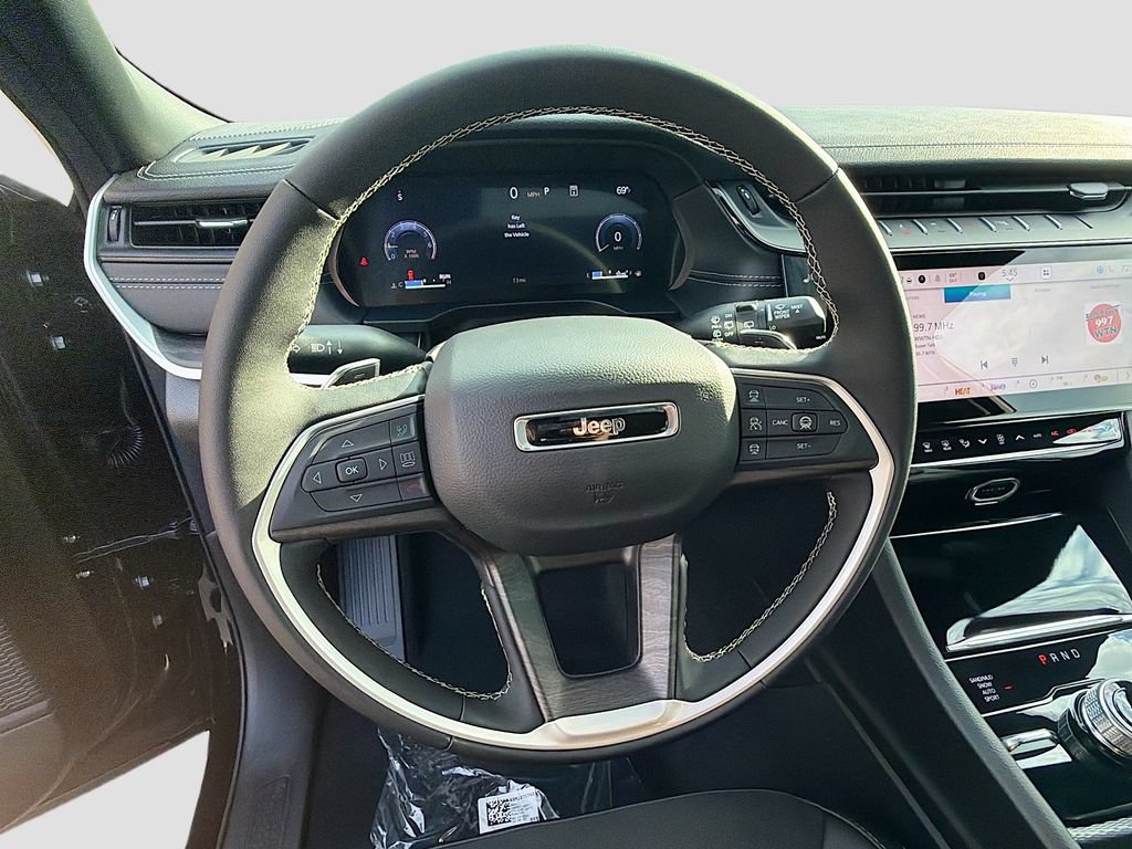 New 2026 Jeep Grand Cherokee L 4WD image 40