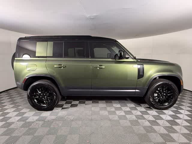 New 2026 Land Rover Defender 110 S AWD/4WD image 8