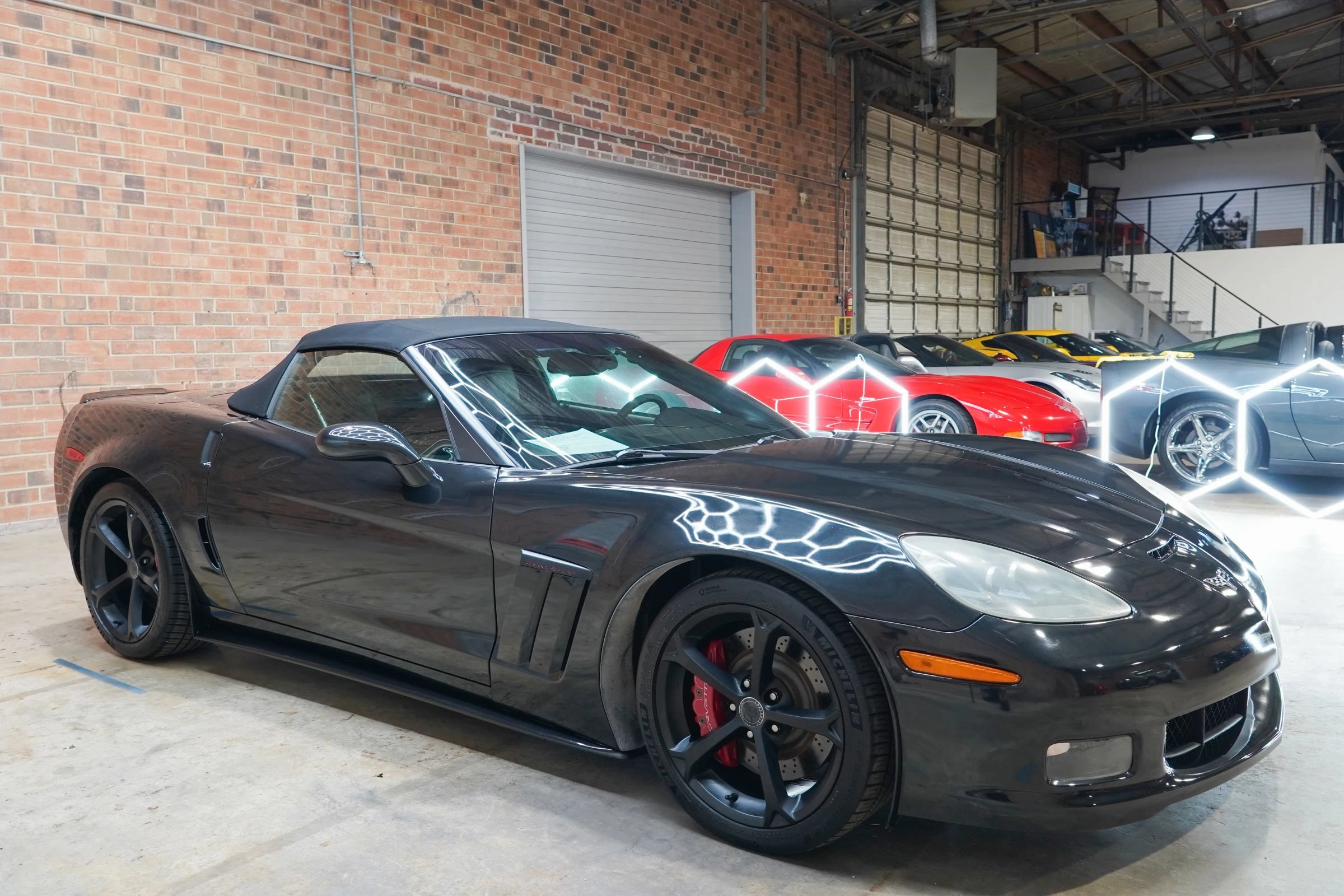 Used 2012 Chevrolet Corvette Grand Sport w/ 3LT Preferred Equipment Group RWD image 2