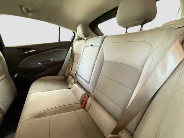 Used 2018 Chevrolet Cruze LT w/ Convenience Package FWD image 23