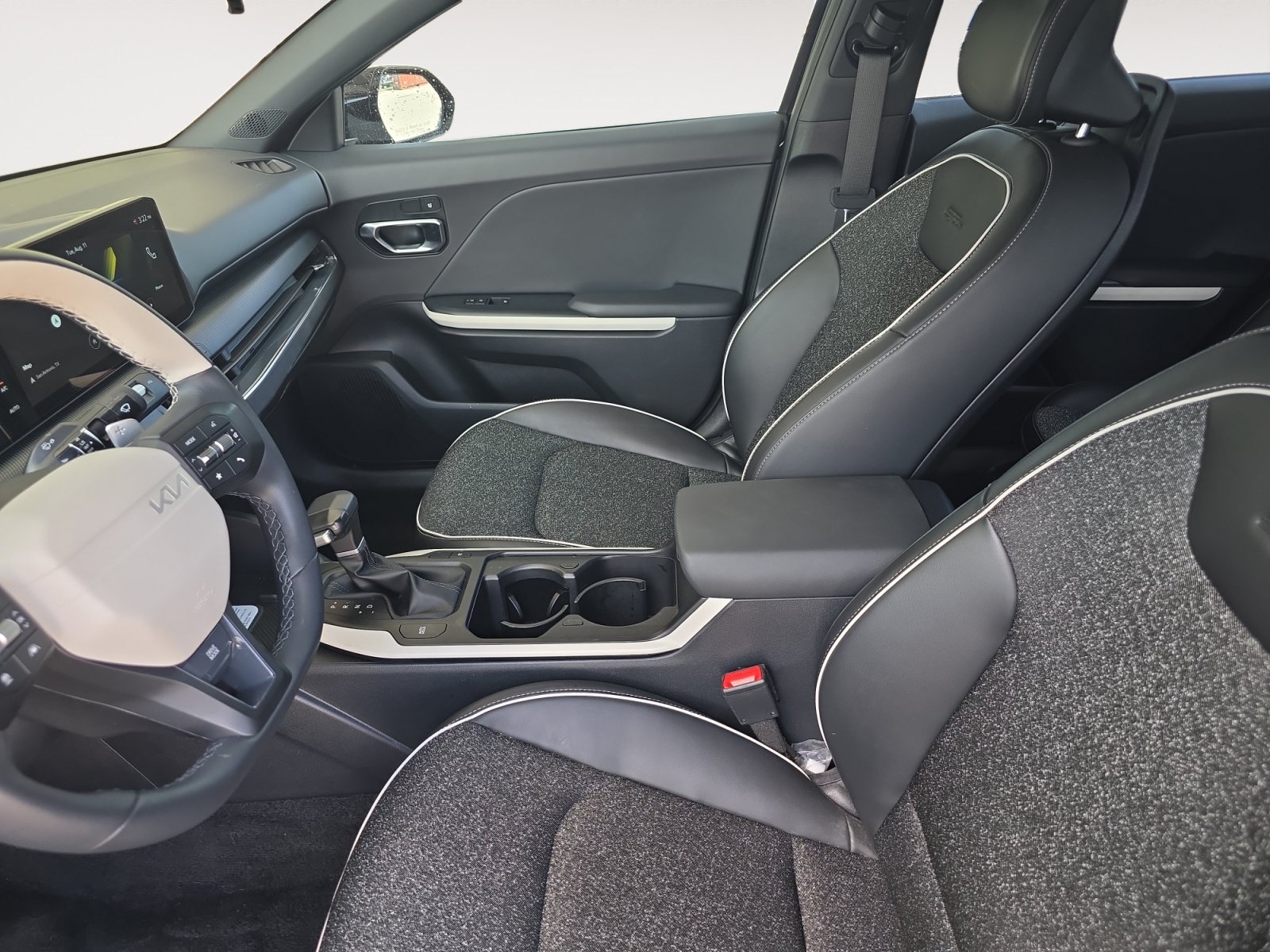 Certified 2025 Kia K4 GT-Line w/ GT-Line Sunroof Package FWD image 21