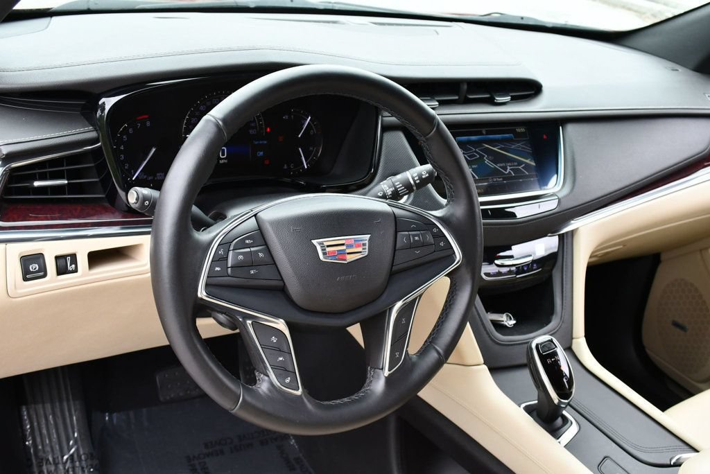 Used 2019 Cadillac XT5 Luxury FWD image 12