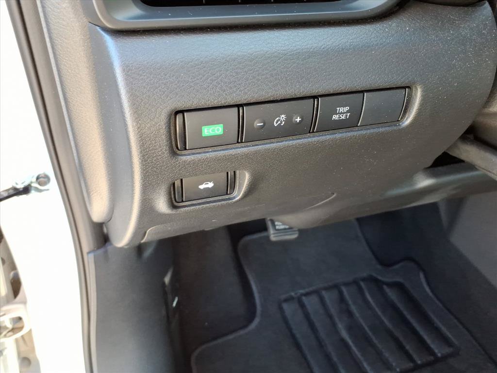 Used 2025 Nissan Sentra S FWD image 24