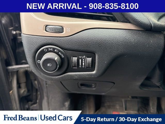 Used 2015 Jeep Cherokee Limited AWD/4WD image 14