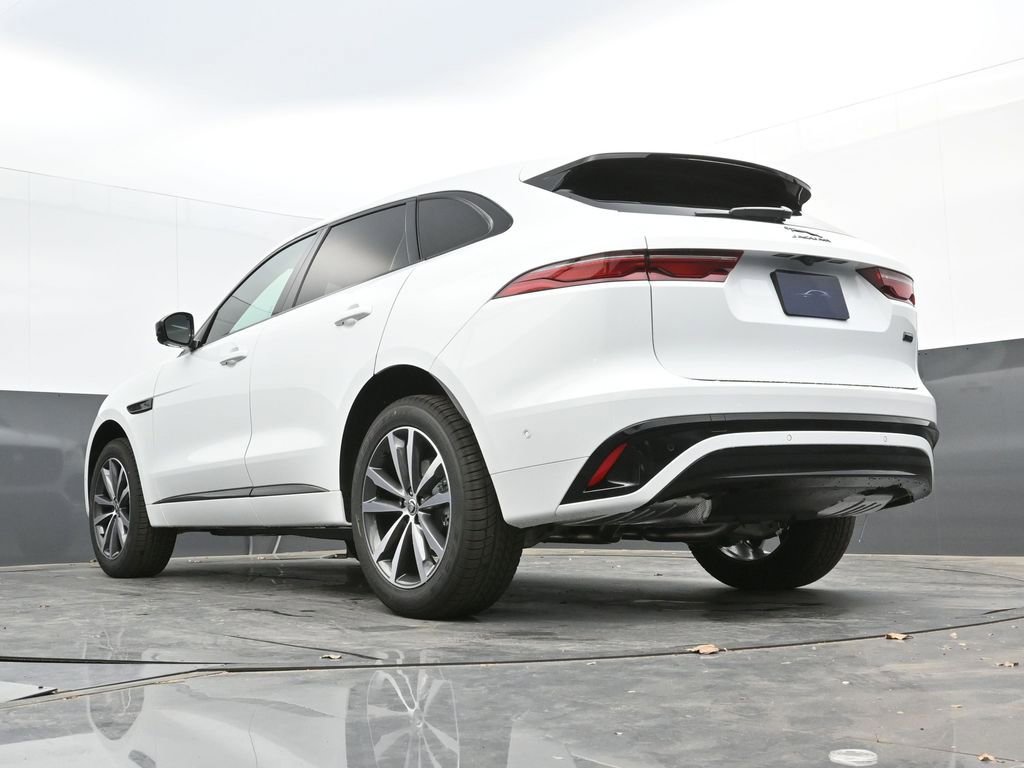 New 2026 Jaguar F-PACE R-Dynamic S image 39