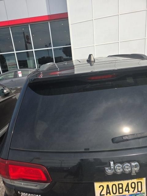 Used 2020 Jeep Grand Cherokee Limited RWD image 11