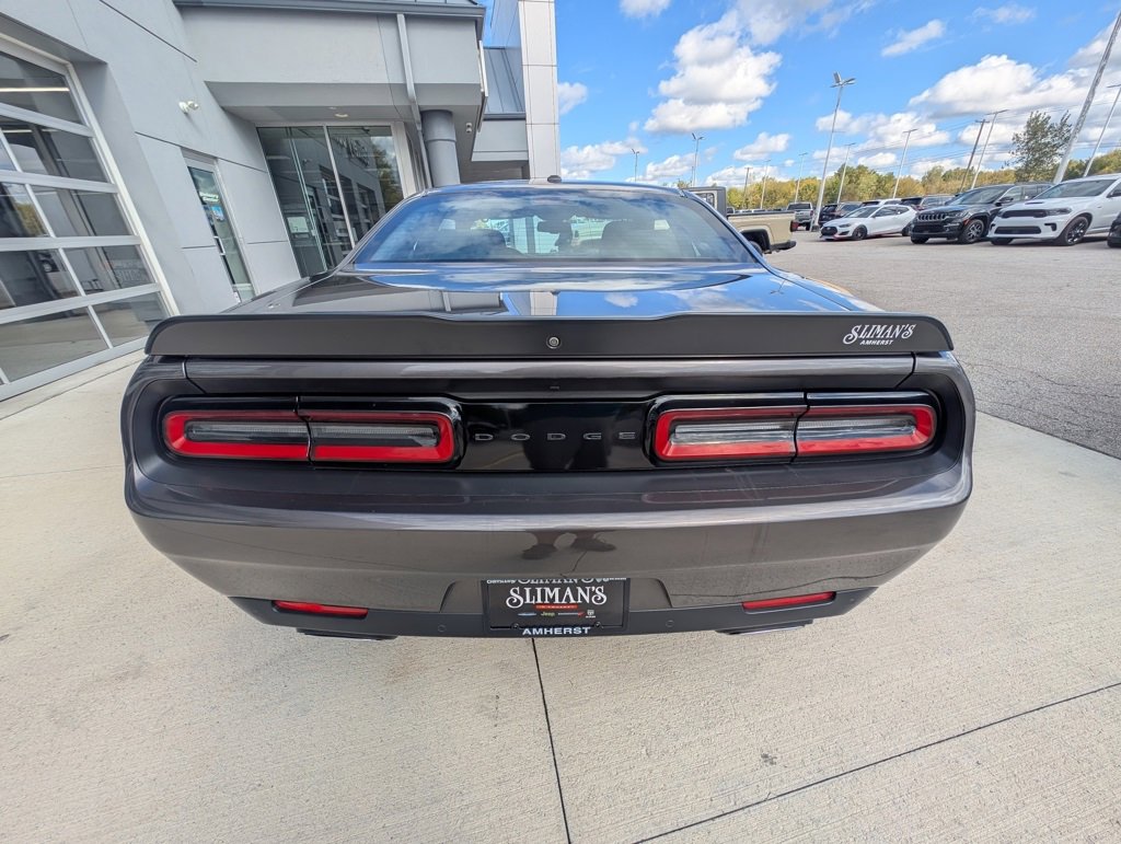 Used 2022 Dodge Challenger GT w/ Blacktop Package image 10