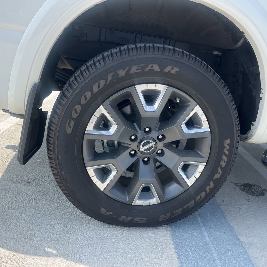 Certified 2023 Nissan Titan Platinum Reserve w/ Moonroof Package image 22