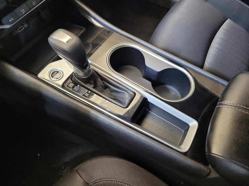 Used 2024 Nissan Altima 2.5 SV image 26