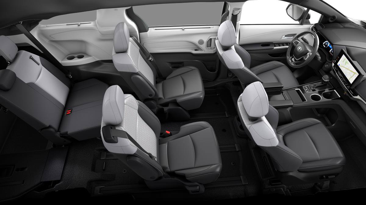 New 2026 Toyota Sienna XSE FWD image 4