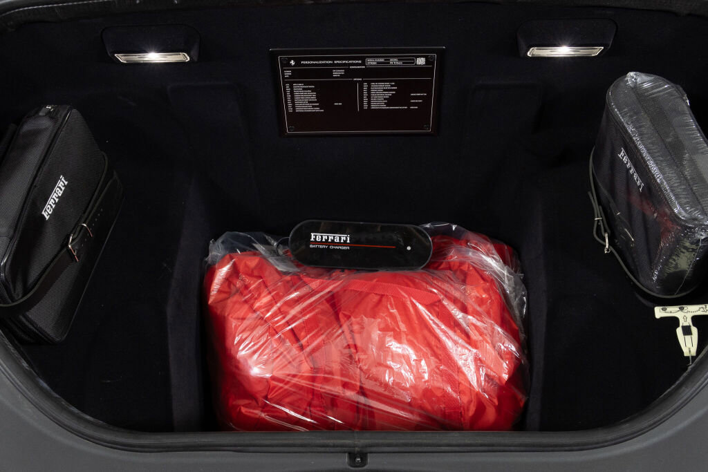 Used 2022 Ferrari F8 Tributo image 23