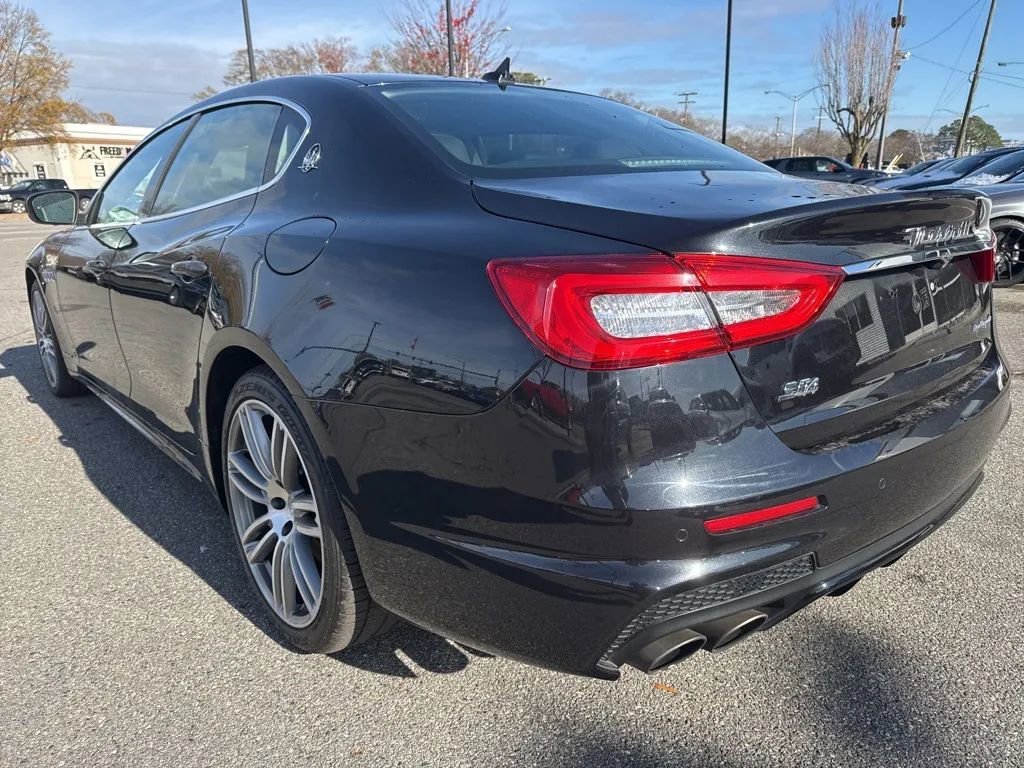 Used 2018 Maserati Quattroporte S GranSport Q4 AWD/4WD image 3