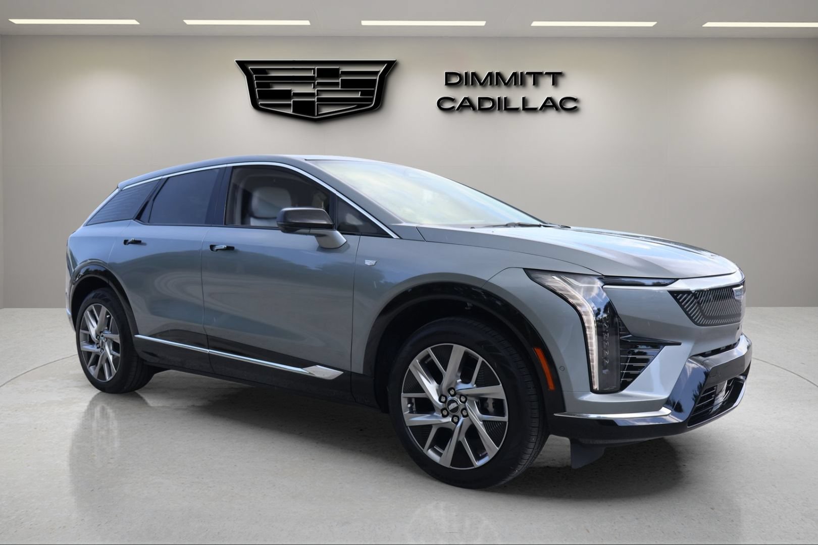 New 2026 Cadillac Optiq Luxury 1 RWD image 3