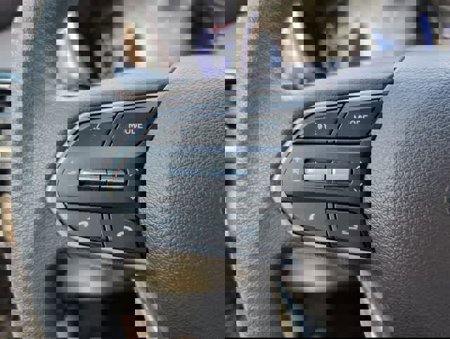 Used 2020 Hyundai Santa Fe SEL image 21