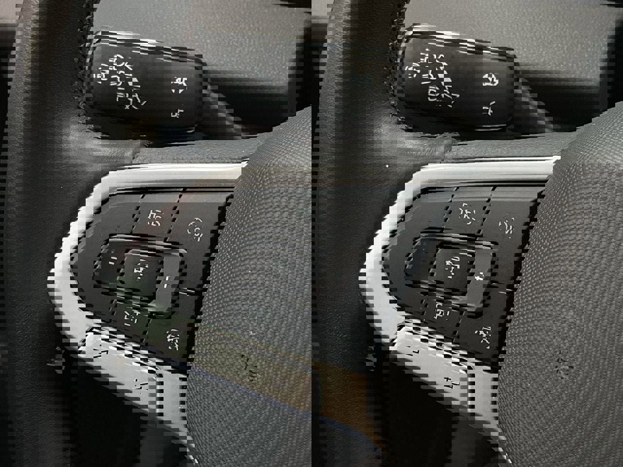 Used 2025 Volkswagen Jetta Sport image 22