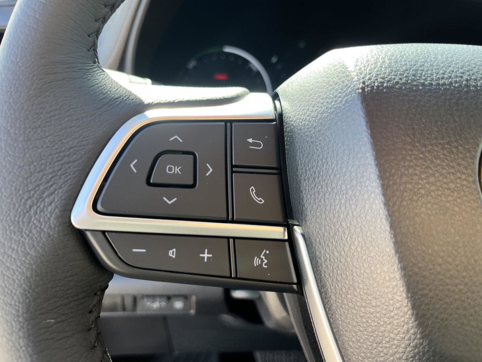 New 2025 Toyota Sienna XLE image 37